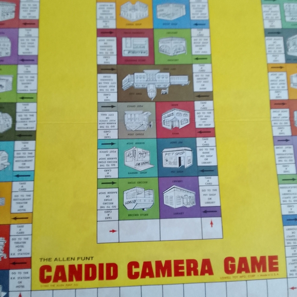 Candid Camera Game - Red - Picture 4 of 11